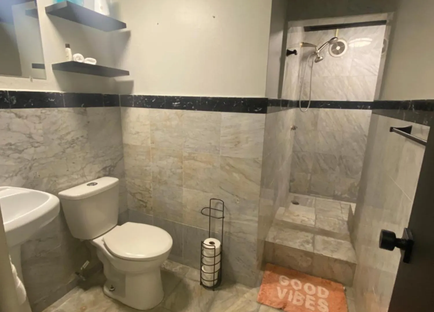 Apartment At Heart Of Condado With Front View Terrace San Juan